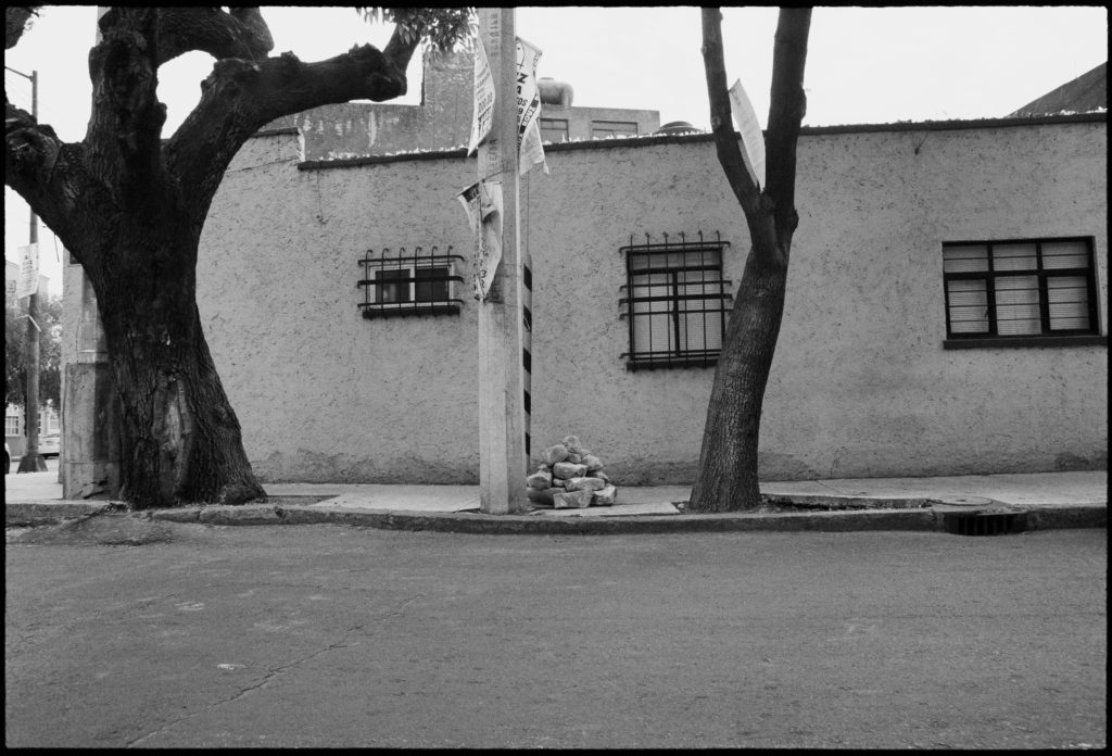 What is the imaginary line dividing two watersheds called picture